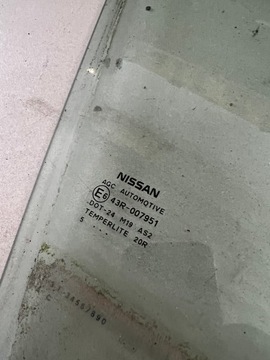 NISSAN JUKE F15 SKLO (OKNO) DVEŘE PRAVÁ PŘEDNÍ 2015 AS2