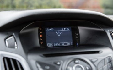 Ford Focus III Kombi 1.6 Duratorq TDCi DPF 115KM 2011 Ford Focus 1.6TDCI 116KM Navi Climatron ALu Pdc Serwis Gwarancjia 1.6, zdjęcie 18