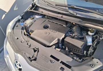 Toyota Verso Minivan 2.0 D-4D 126KM 2013 Toyota Verso bezwypadkowepanoramajedzie i wyglada jak noweorg lakier7osob, zdjęcie 15