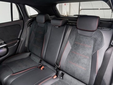 Mercedes GLA II Off-roader Facelifting 1.3 200 163KM 2025 MERCEDES-BENZ GLA 200 AMG Line Suv 1.3 (163KM) 2025, zdjęcie 13