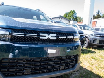Dacia Bigster 1.2 mild hybrid 140 140KM 2026 Od ręki - Expression LPG 1.2 TCe mHEV 140KM / Pakiet Easy, Zimowy+, zdjęcie 2