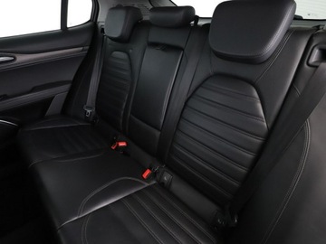 Alfa Romeo Stelvio SUV 2.0 Turbo 280KM 2017 Alfa Romeo Stelvio 4x4, 280KM, skóra, navi, klima, zdjęcie 16