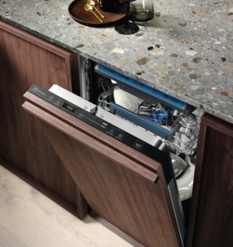 ELECTROLUX Паровая духовка + индукционная варочная панель + посудомоечная машина 45 см KIT