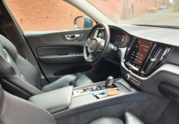 Volvo XC60 II 2021 Volvo XC 60 Hybryda Bezwypadkowe Serwis GetHelp 2.0 Benzyna 197KM, zdjęcie 14