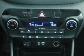 Hyundai Tucson III SUV 1.7 CRDI 115KM 2016 Hyundai Tucson 1.7 CRDi, Skóra, Navi, Klima, zdjęcie 16