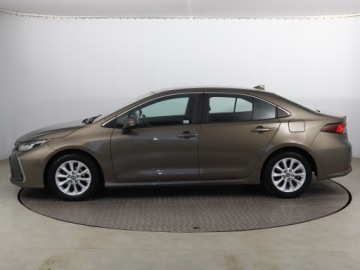 Toyota Corolla XII Sedan 1.5 VVT-i 125KM 2021 Toyota Corolla 1.5 VVT-i, Salon Polska, zdjęcie 2