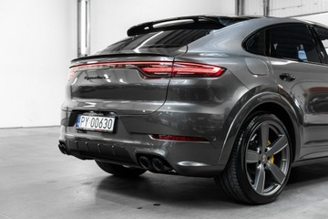 Porsche Cayenne III 2022 Porsche Cayenne Coupé Turbo S E-Hybrid 680 KM., zdjęcie 18