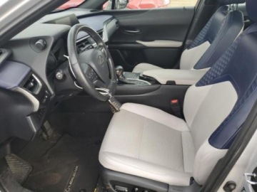 Lexus UX 2019 Lexus UX 2019 LEXUS UX 200 silnik 2.0 L 2.0 Benzyna 169KM, zdjęcie 7
