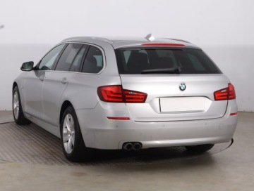 BMW Seria 5 F10-F11 Touring 520d 184KM 2012 BMW 5 520d, 181 KM, Automat, Skóra, Xenon, zdjęcie 3