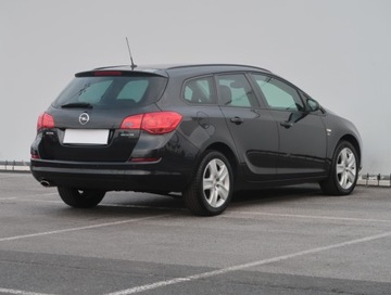 Opel Astra J Sports Tourer 1.4 Turbo ECOTEC 140KM 2012 Opel Astra 1.4 T, Klima, Klimatronic, Tempomat, zdjęcie 4