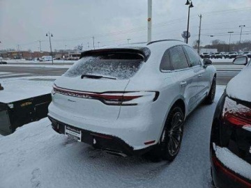 Porsche Macan 2024 Porsche Macan 2024r 2.0 Benzyna 261KM, zdjęcie 3