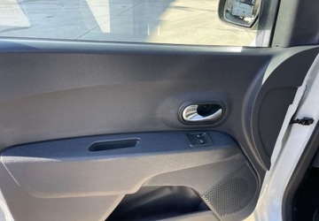 Dacia Lodgy Minivan Facelifting 1.6 SCe 102KM 2018 Dacia Lodgy Dacia Lodgy SCe 100 Stepway 1.6 Benzyna 102KM, zdjęcie 13