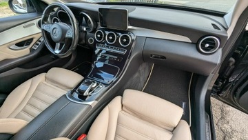 Mercedes Klasa C W205 Limuzyna 350 Plugin Hybrid 293KM 2015 Mercedes C 350 2.0E 292PS ZAREJESTROWANY Serwis, zdjęcie 19