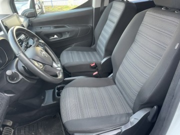 Opel Combo E Kombivan 1.5 Diesel 131KM 2020 Opel Combo Life Niepełnosprawnych inwalida PFRON, zdjęcie 16