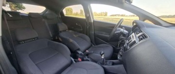 Kia Rio III Hatchback 3d 1.2 DOHC CVVT 85KM 2014 Kia Rio Kia Rio 1.2 Attract 1.2 Benzyna 85KM, zdjęcie 18