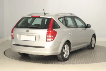 Kia Ceed I SW Facelifting 1.4 DOHC CVVT 90KM 2012 Kia Ceed 1.4 CVVT, Navi, Klima, Klimatronic, zdjęcie 4