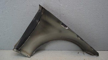 BLATNÍK LEVÝ PŘEDNÍ MERCEDES W204 197