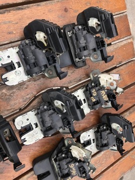 AUDI A6 C6 AVANT\KOMBI A3 8P ЗАМОК ЗАДНЕЙ ДВЕРИ SPORTBACK