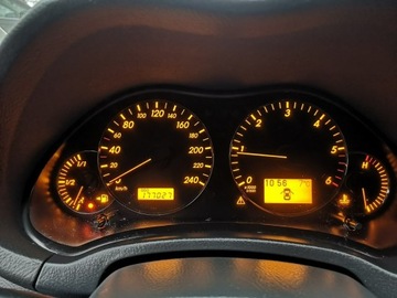 Toyota Avensis II Kombi 2.0 D-4D 126KM 2007 Toyota Avensis 2.0 D-4D 126KM # Klimatr #, zdjęcie 12
