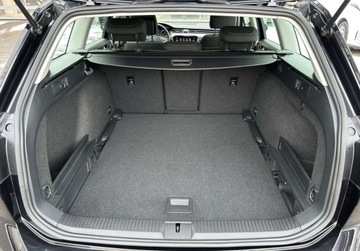 Volkswagen Passat B8 Variant Facelifting 1.5 TSI EVO 150KM 2023 Volkswagen Passat Variant Variant Business Pakiety, ACC, Kamera, GPS, Pod, zdjęcie 9