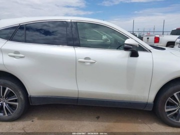 Toyota Venza 2022 Toyota Venza Le, 2022r., 4x4, 2.5L 2.5 Benzyna 176KM, zdjęcie 6