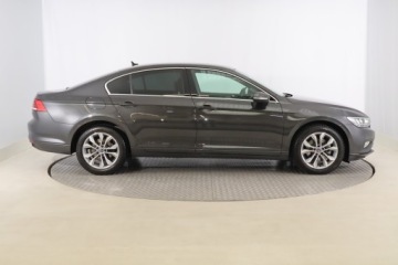 Volkswagen Passat B8 Variant Facelifting 1.5 TSI EVO 150KM 2022 VW Passat 1.5 TSI, Salon Polska, Serwis ASO, zdjęcie 5