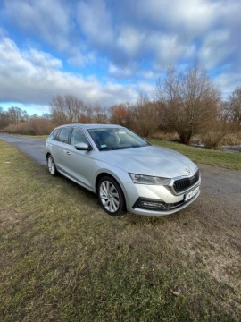Skoda Octavia IV Scout 1.5 TSI ACT 150KM 2022 Skoda Octavia IV 1,5 benzyna 2022 r kombi