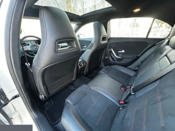 Mercedes Klasa A W177/V177 Hatchback 1.3 200 163KM 2021 Mercedes-Benz Klasa A 200 4-Matic AMG Line 8G-DCT 1.3 Benzyna 163KM 2021r, zdjęcie 14