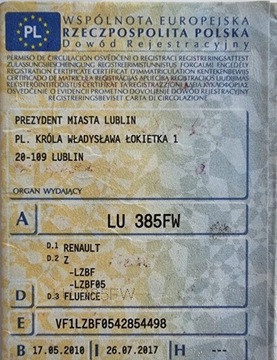 Renault Fluence Sedan 1.6 16V 110KM 2010 Renault Fluence 2010r, 1.6 Benzyna. Lekko uszkodzony lewy tyl. Jezdzi 1.6, zdjęcie 14