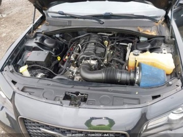 Chrysler 300C II 2019 Chrysler 300s 2019r., 5.7, od ubezpieczalni 5.7 Benzyna 363KM, zdjęcie 11