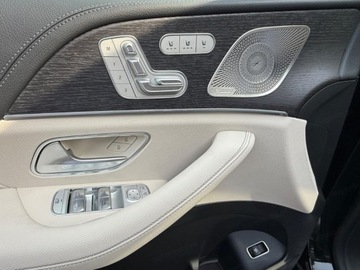 Mercedes GLS X167 SUV Facelifting 3.0 450d 367KM 2025 MERCEDES-BENZ GLS 450 d 4-MATIC AMG Line 3.0 (367KM) 2025, zdjęcie 17