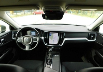Volvo V60 II  Kombi 2.0 D3 150KM 2019 Volvo V60 z Gwarancja Model 2020r 2.0 Diesel 150KM, zdjęcie 6