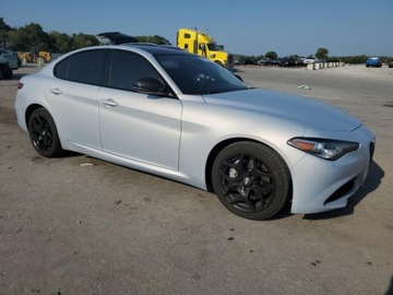 Alfa Romeo Giulia II Sedan Facelifting 2.0 Turbo 280KM 2021 Alfa Romeo Giulia 2021 Sport Rwd 2.0 Benzyna 280KM, zdjęcie 4