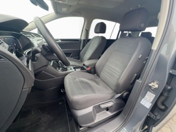 Volkswagen Touran III 2.0 TDI 150KM 2025 Volkswagen Touran Highline 2.0 TDI,150 KM DSG 7 R-line, Bogate wyposazenie, zdjęcie 25