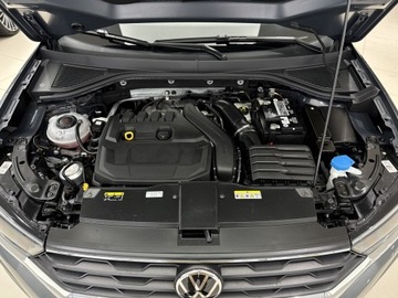 Volkswagen T-Roc I SUV 1.5 TSI ACT 150KM 2021 Volkswagen T-Roc Advance / Podgrzewane fotele / AC, zdjęcie 17