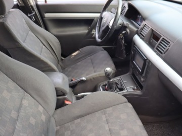 Opel Vectra C Hatchback 2.2 DTI ECOTEC 125KM 2002 Opel Vectra 2.2 DTI 16V, Klima, El. szyby, zdjęcie 8