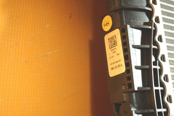 AUDI A4 8W B9 70KM CHLADIČ VODY ORIGINÁLNÍ 8W0121251K
