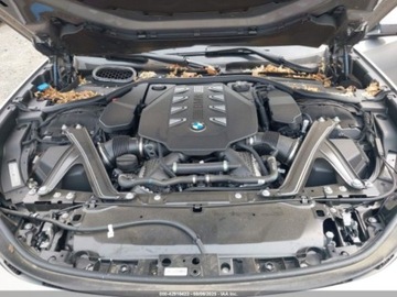BMW Seria 7 G70 2024 BMW Seria 7 760i xDrive 2024 4.4l 4.4 Benzyna 536KM, zdjęcie 8
