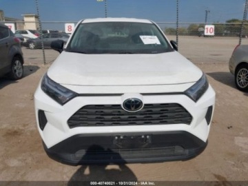 Toyota RAV4 V 2023 Toyota RAV4 Le, 2023r., 2.5L 2.5 Benzyna 203KM, zdjęcie 4