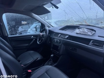 Volkswagen Caddy IV Kombi Maxi 2.0 TDI SCR BlueMotion Technology 150KM 2015 Volkswagen Caddy 2.0 TDI 150KM 2016r/ automat DSG/ 5-osobowy, zdjęcie 5