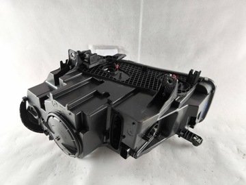 BMW X5 F15 / X6 F16 XENON PRAVÝ NATÁČECÍ SVĚTLOMET SVĚTLO USA