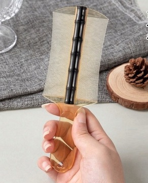 GRZEBIEŃ HIGIENICZNY DO WYCZESYWANIA WSZY GNID ŁUPIEŻU I PCHEŁ GW1