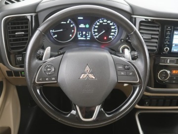 Mitsubishi Outlander III SUV Facelifting 2017 2.0 150KM 2019 Mitsubishi Outlander 2.0, Salon Polska, zdjęcie 14