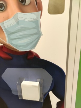 Самоклеящийся карман для диспенсера листовок формата А4.