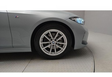BMW Seria 3 G20-G21 Touring Facelifting 2.0 320d 190KM 2023 BMW Seria 3 Bmw Seria 3 320 Touring Diesel Mild Hybrid Mr22 E6de G21 2.0, zdjęcie 24