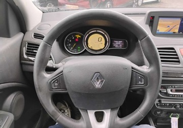 Renault Megane III Hatchback 1.5 dCi 105KM 2009 Renault Megane 2009r, 1.5 DCI. Delikatnie uszkodzony przod. Jezdzi. 1.5, zdjęcie 10