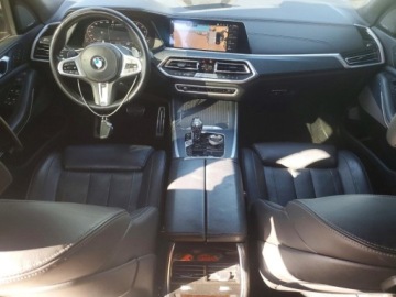 BMW X5 G05 2021 BMW X5 M50I 2021 4.4 Benzyna 523KM, zdjęcie 8