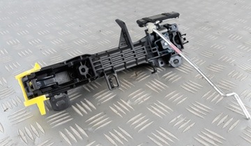 KLIKA KAZETA DVEŘE PRAVÝ PŘEDNÍ LEXUS IS III 3 13-