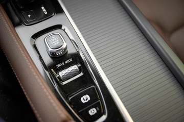 Volvo V90 II 2021 V90_ 3 SZTUKI W OFERCIE _ CAPUCINO Z BRĄZOWYMI SKÓRAMI__ SUPER PREZENCJA, zdjęcie 35