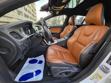 Volvo V60 I Kombi Facelifting 2.0 T6 DRIVE-E  306KM 2015 VOLVO V60 POLESTAR T6 AWD, 3.0l benzyna 330KM * Bezwypadkowy, zdjęcie 4